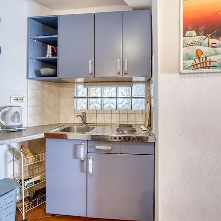 Apartman Lovrano-1 By Interhome *