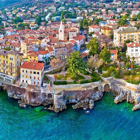 Lovrano-1 By Interhome * Ловран