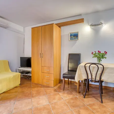Lovrano-1 By Interhome Lovran